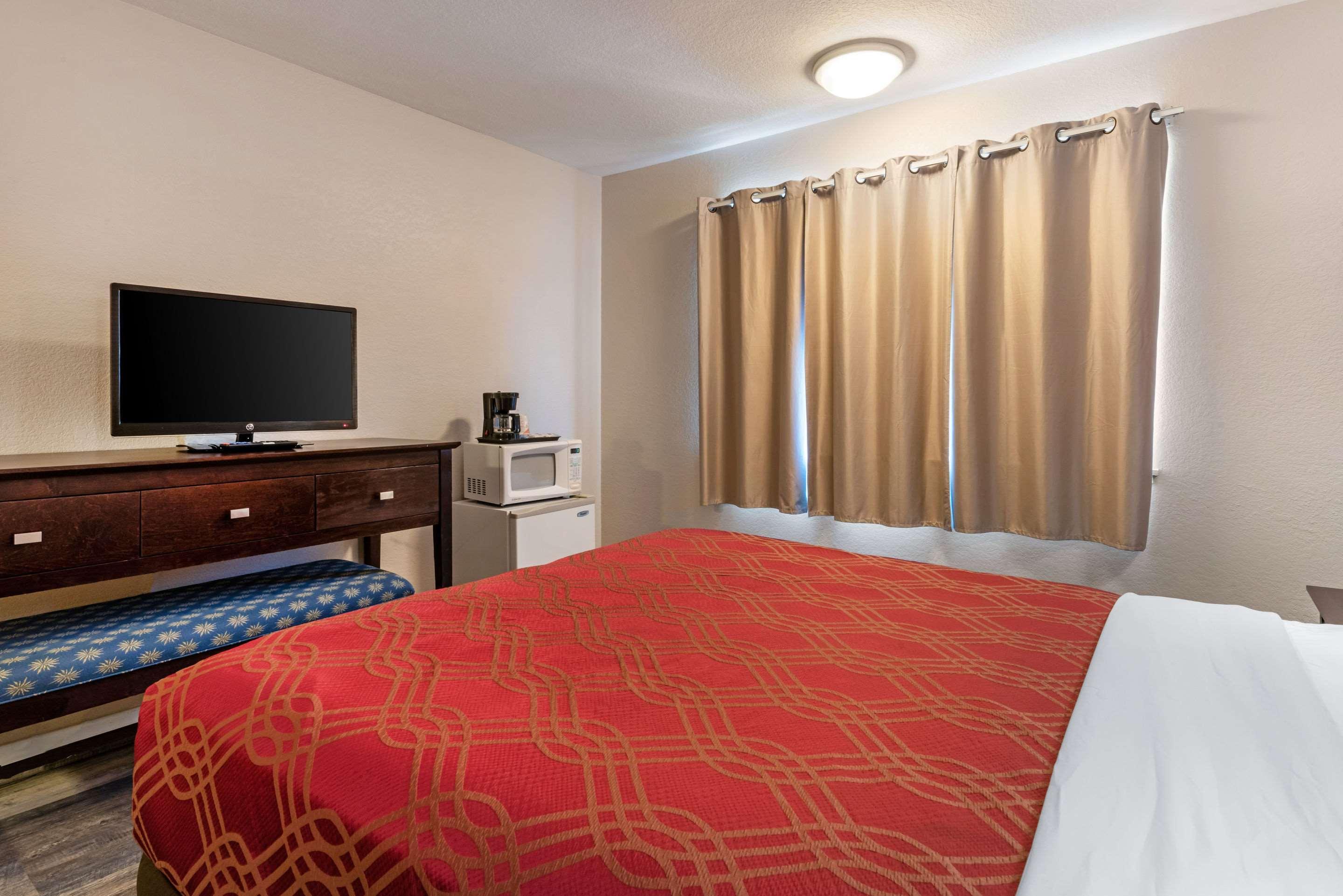 Bay Breeze Inn Seaside Bagian luar foto