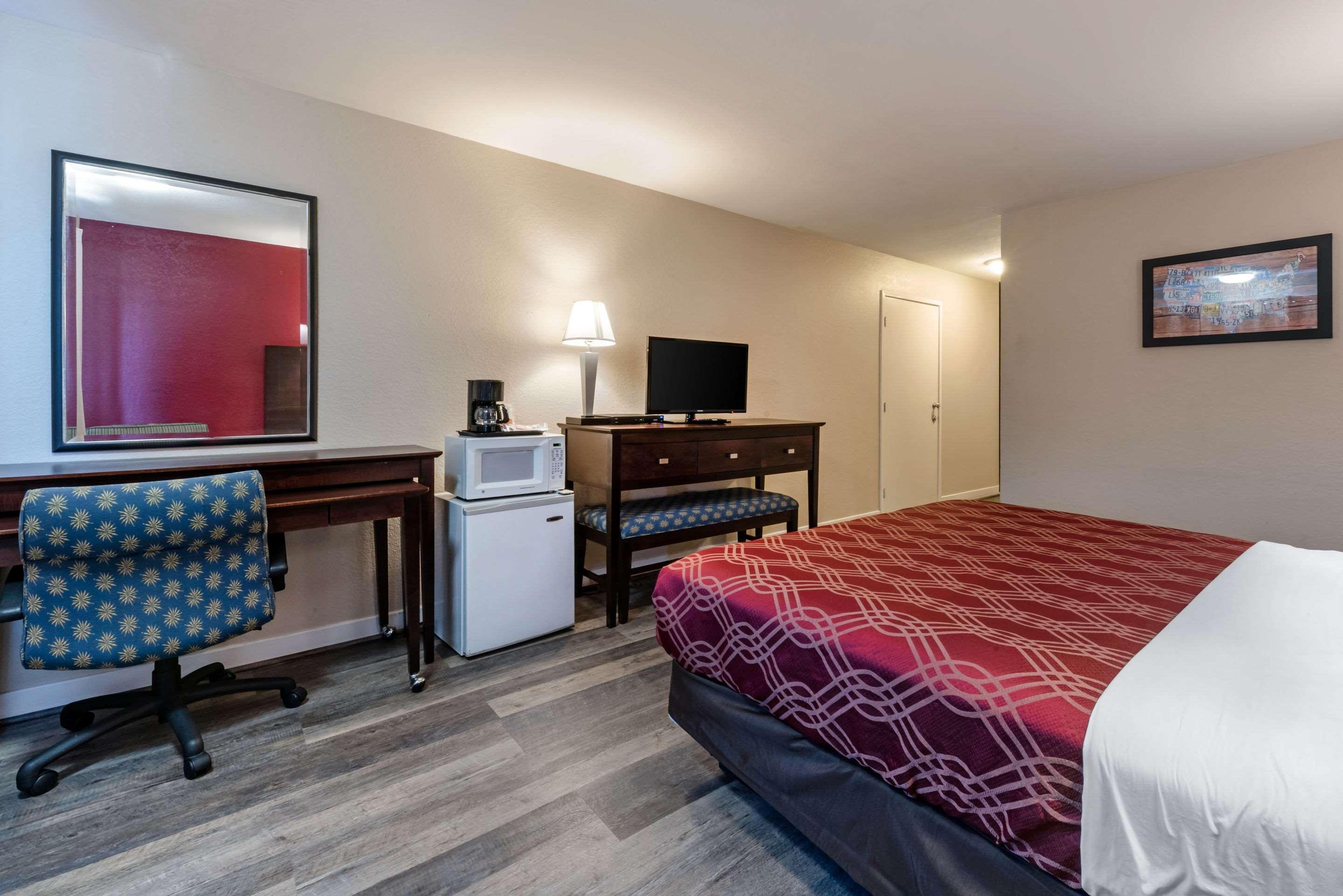 Bay Breeze Inn Seaside Bagian luar foto