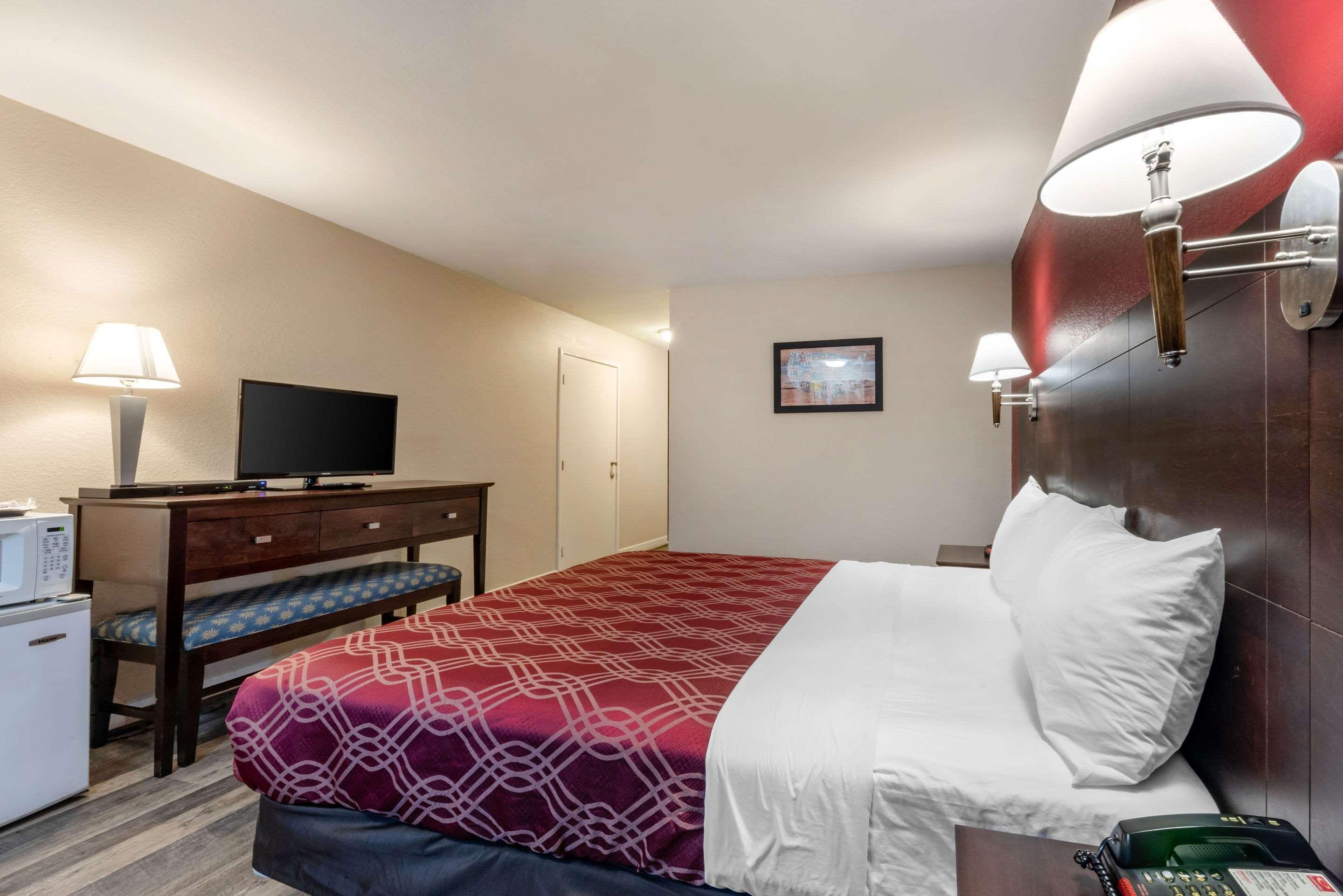 Bay Breeze Inn Seaside Bagian luar foto