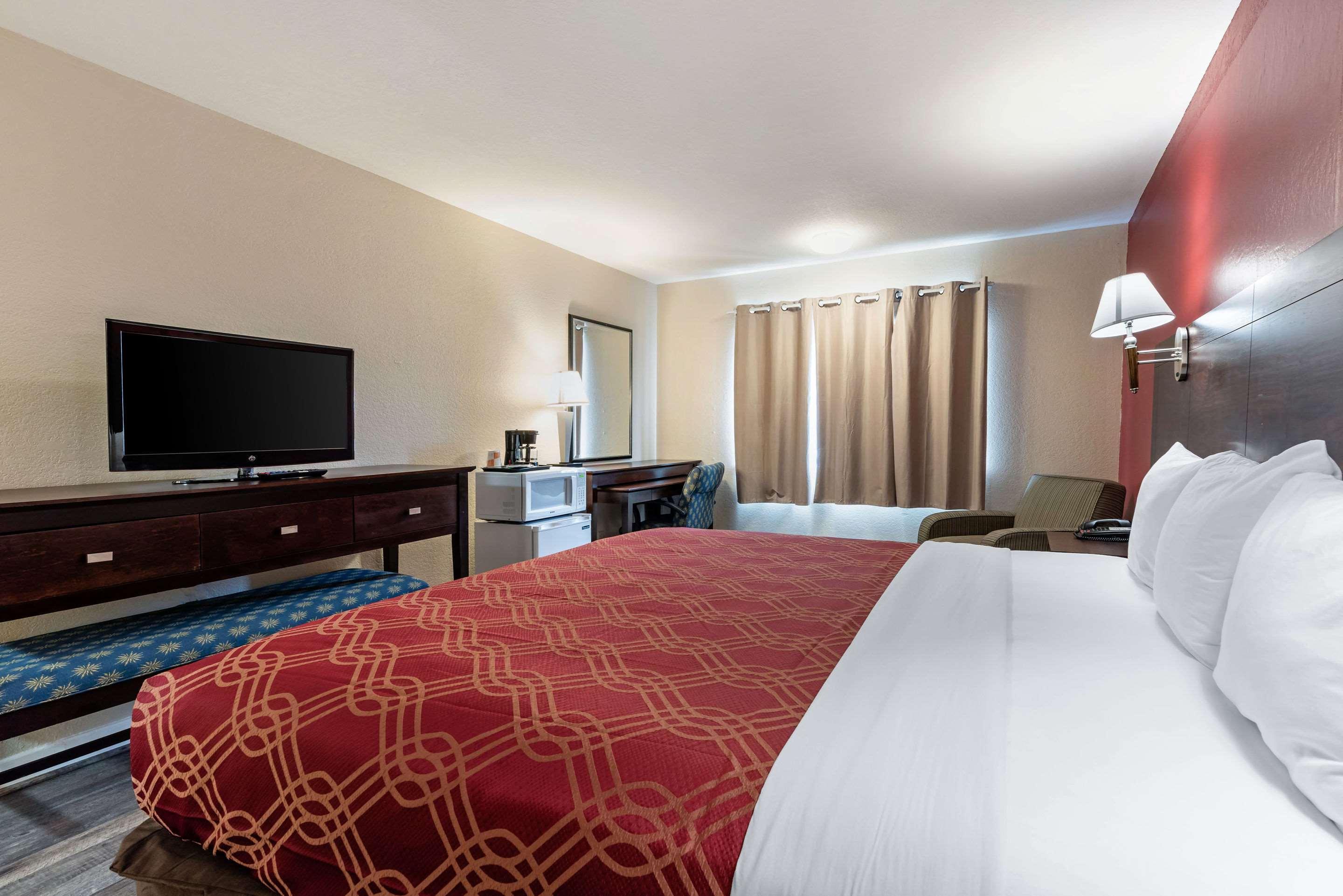 Bay Breeze Inn Seaside Bagian luar foto