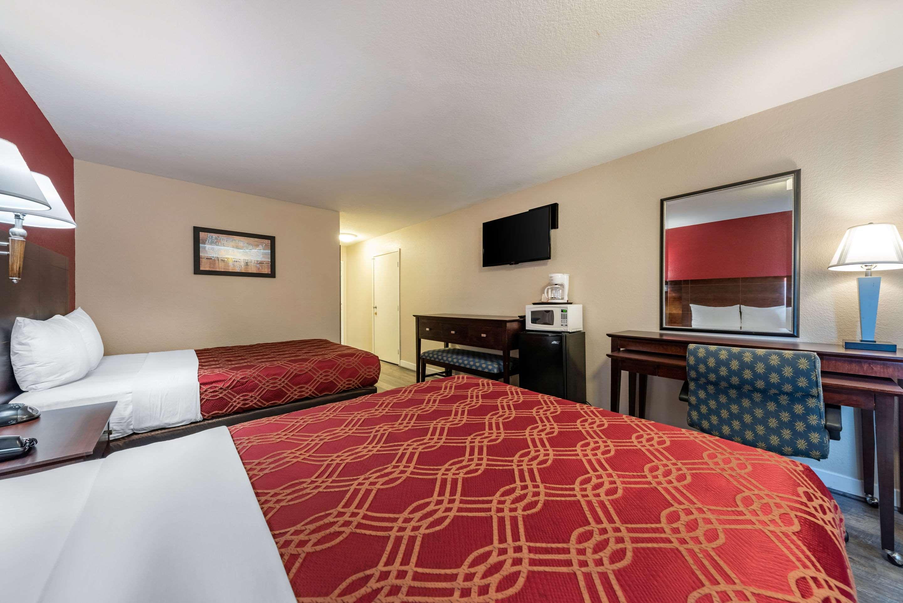 Bay Breeze Inn Seaside Bagian luar foto