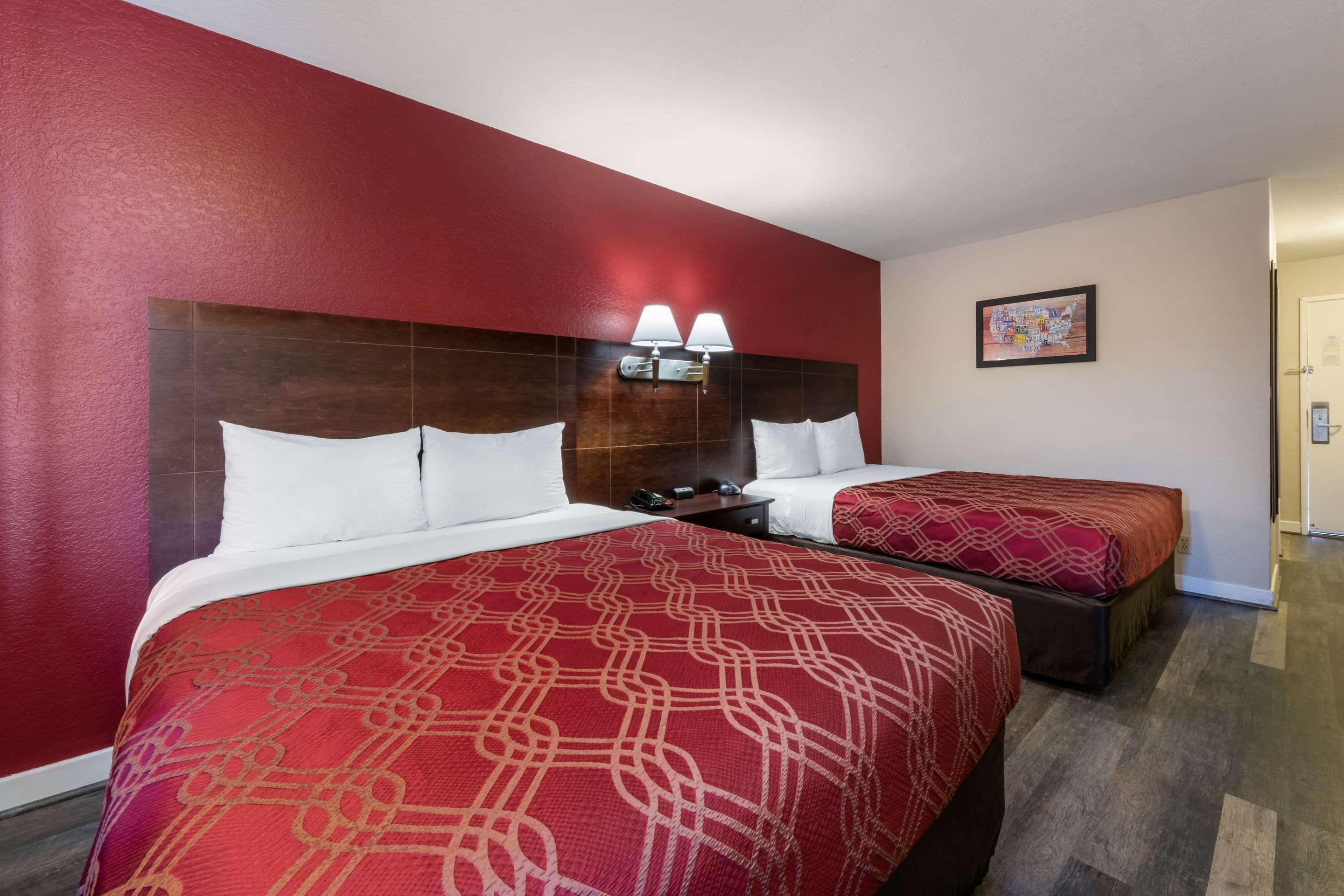 Bay Breeze Inn Seaside Bagian luar foto