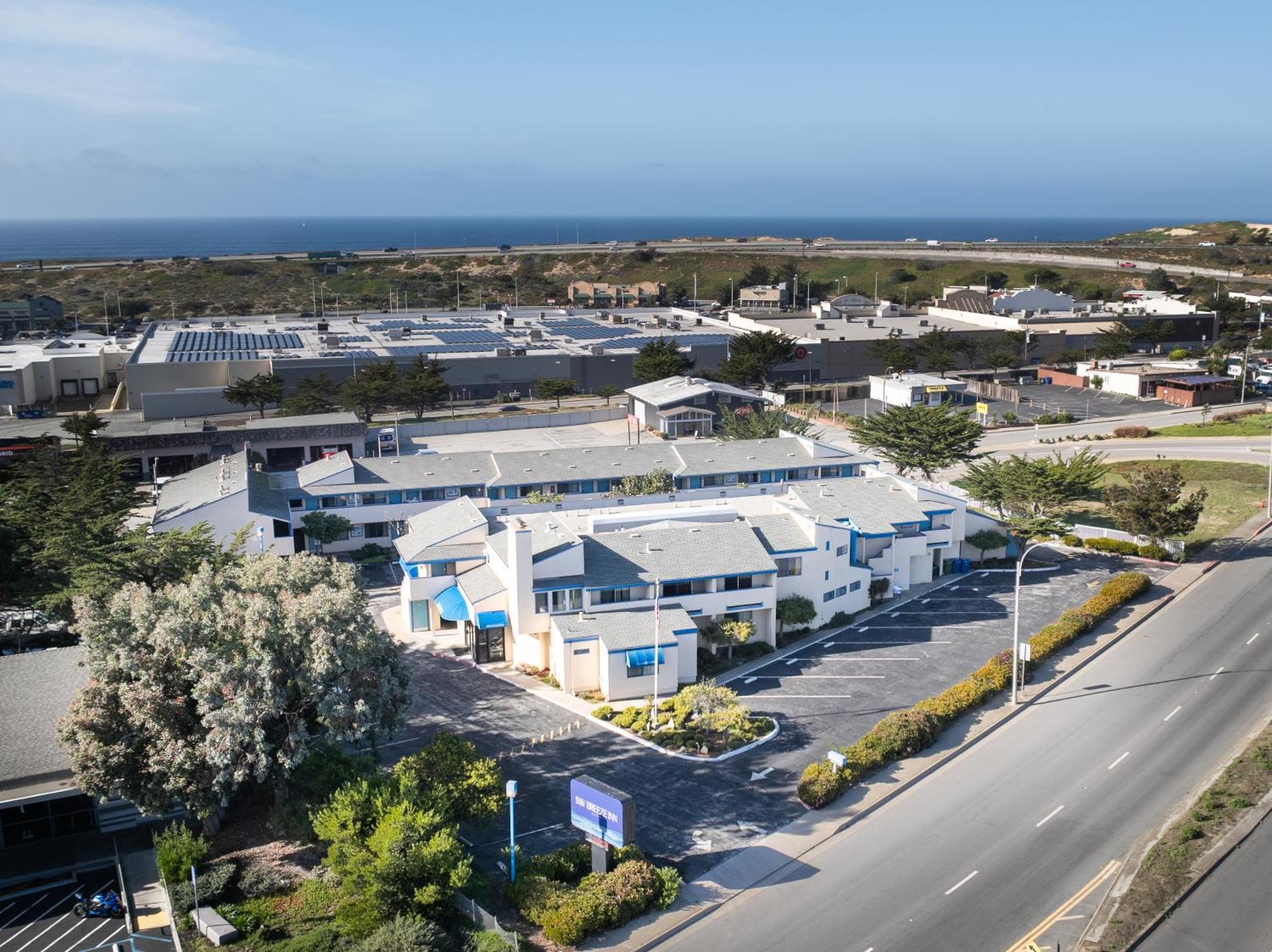 Bay Breeze Inn Seaside Bagian luar foto