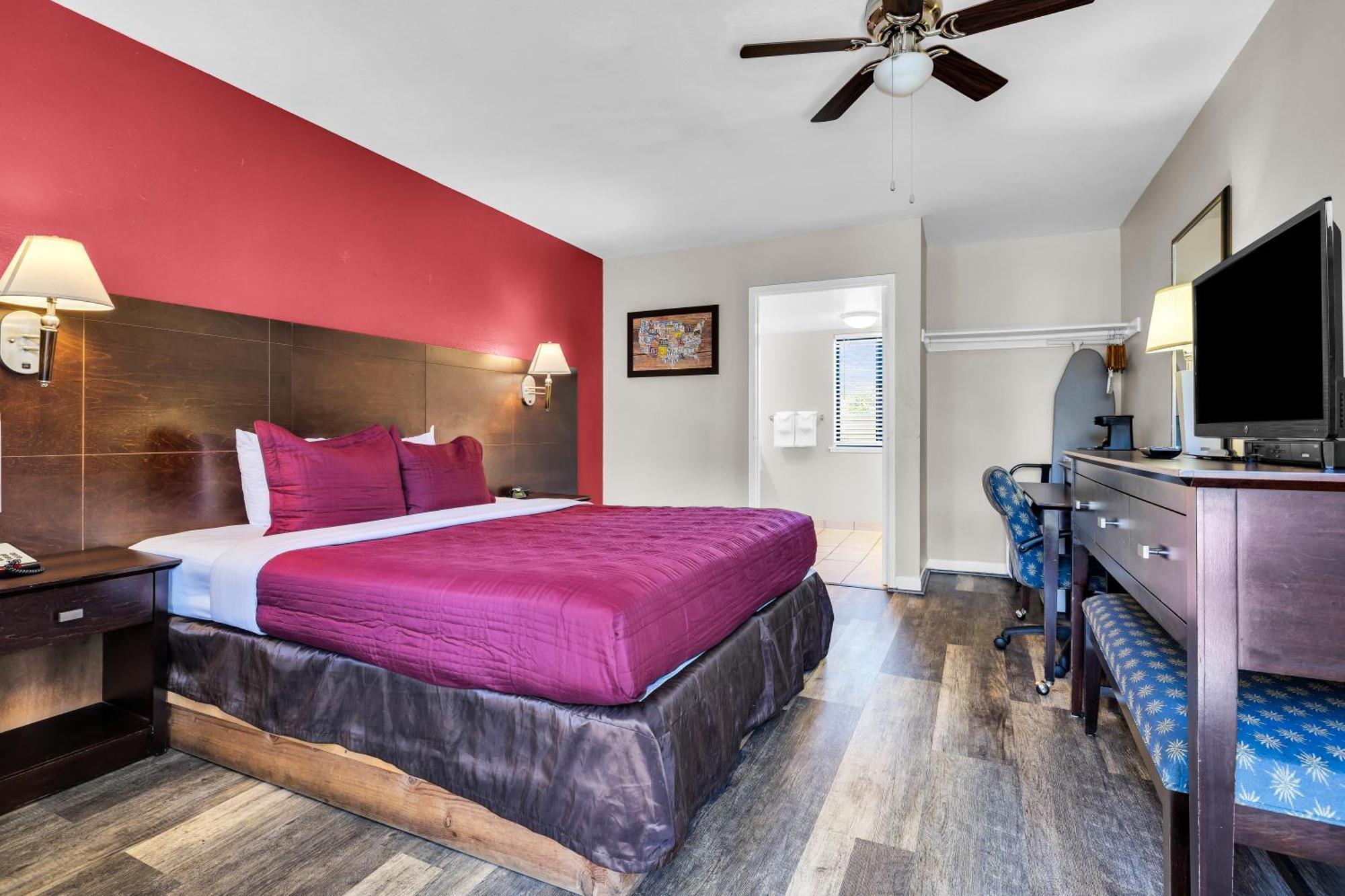 Bay Breeze Inn Seaside Bagian luar foto